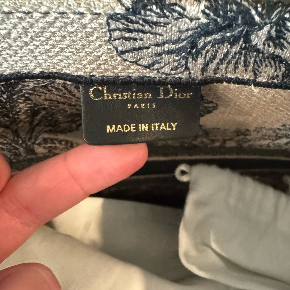 Christian Dior large Book Tote Khaki/Black - Picture 7 of 13